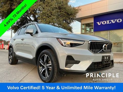 Certified 2025 Volvo XC40 B5 Core image 1