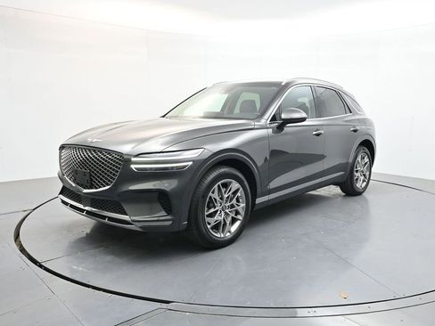 Used 2025 Genesis GV70 2.5T AWD/4WD image 3