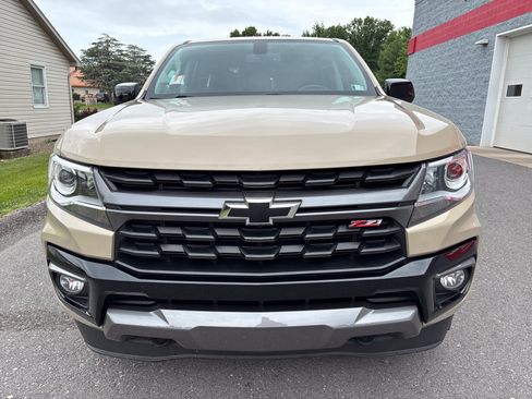 Used 2022 Chevrolet Colorado Z71 AWD/4WD image 8