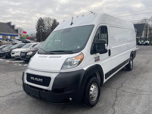 Used 2022 RAM ProMaster 3500 w/ Premium Convenience Group image 2