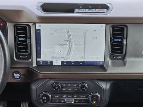 Used 2023 Ford Bronco Outer Banks AWD/4WD image 13