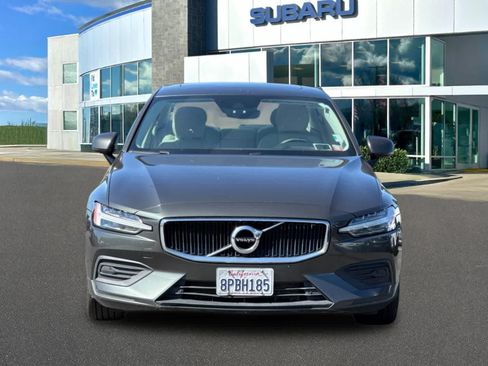 Used 2019 Volvo S60 T6 Momentum w/ Premium Package AWD/4WD image 10