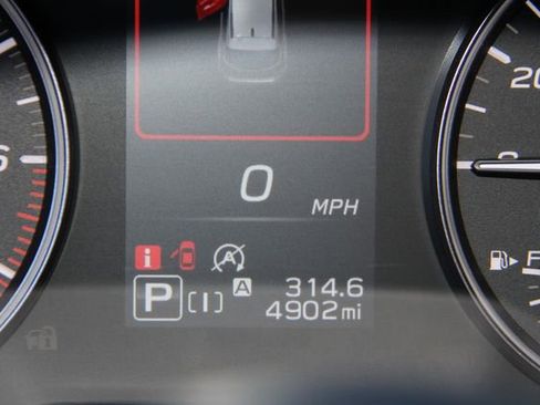 Certified 2025 Subaru Crosstrek 2.0i Premium image 24