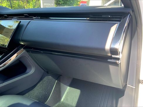 Certified 2025 Land Rover Range Rover Sport SE AWD/4WD image 18