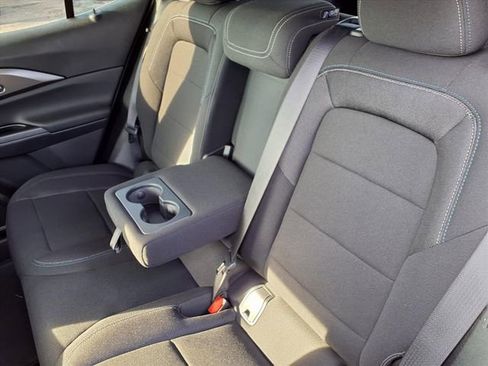 New 2026 Chevrolet Equinox EV LT FWD image 31