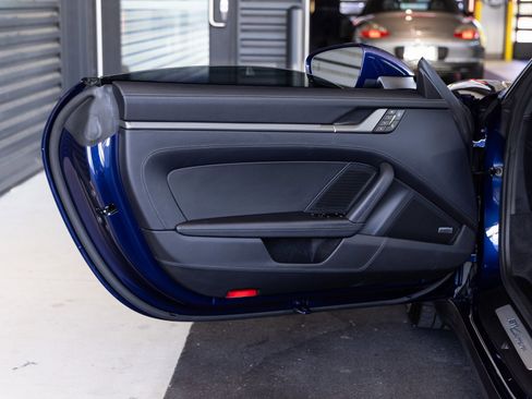 Used 2025 Porsche 911 Carrera image 20