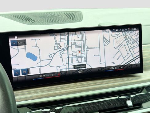 Used 2023 BMW X7 xDrive40i w/ Premium Package AWD/4WD image 13