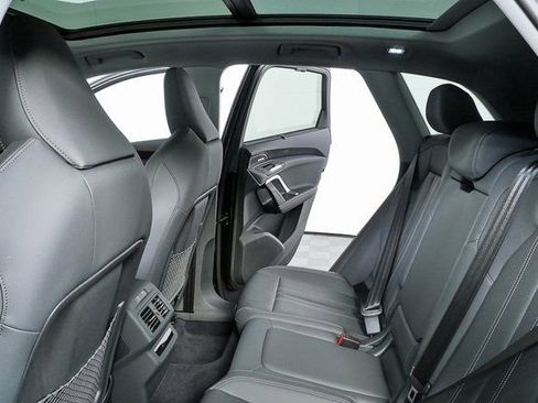 New 2025 Audi Q5 Premium Plus image 22