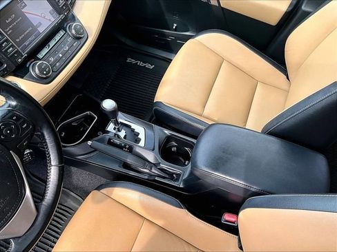 Used 2017 Toyota RAV4 Limited w/ Advanced Technology Package AWD/4WD image 15