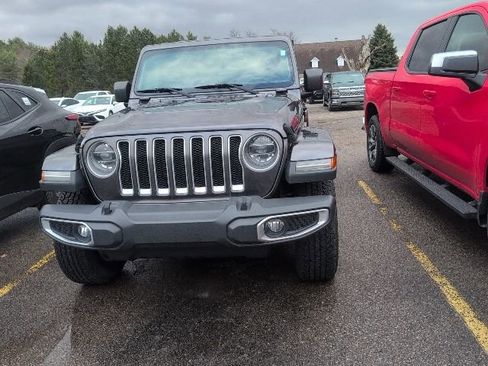Used 2018 Jeep Wrangler Unlimited Sahara w/ Cold Weather Group image 2