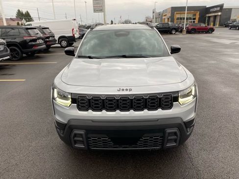 Used 2026 Jeep Cherokee Laredo AWD/4WD image 2