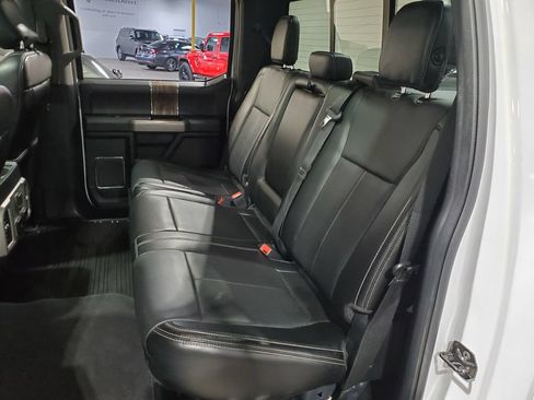 Used 2018 Ford F150 Lariat w/ Equipment Group 502A Luxury RWD image 23
