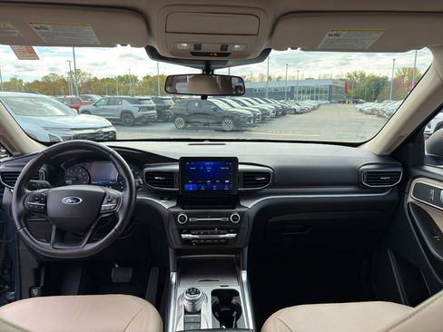 Used 2020 Ford Explorer XLT w/ Equipment Group 202A image 29