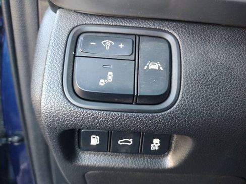 Used 2020 Kia Optima LX image 32