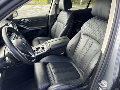 Used 2025 BMW X7 xDrive40i image 19