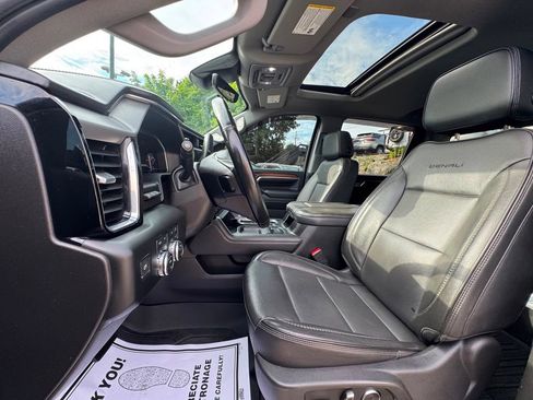 Used 2024 GMC Sierra 3500 Denali w/ Denali Reserve Package AWD/4WD image 46