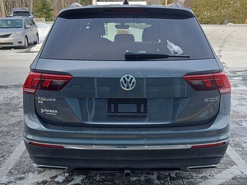 Certified 2021 Volkswagen Tiguan SE w/ Panoramic Sunroof Package image 27
