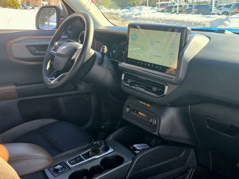 Used 2025 Ford Bronco Sport Outer Banks w/ Outer Banks Tech Package+ image 19