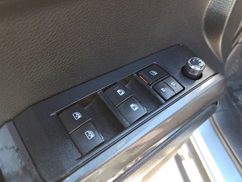 Used 2018 Toyota Tacoma TRD Sport image 14