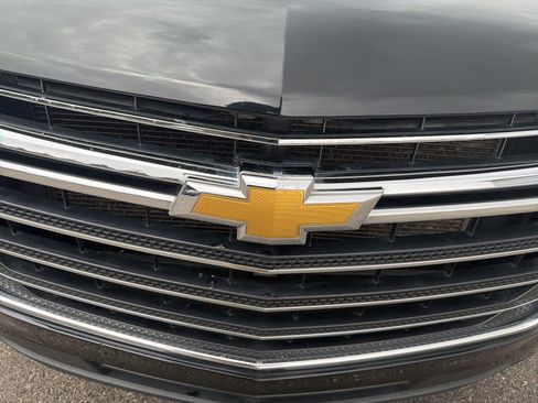 Used 2020 Chevrolet Traverse LT image 33