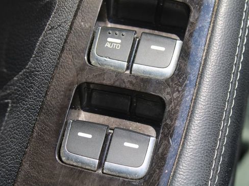 Used 2017 Kia Sorento LX FWD image 19