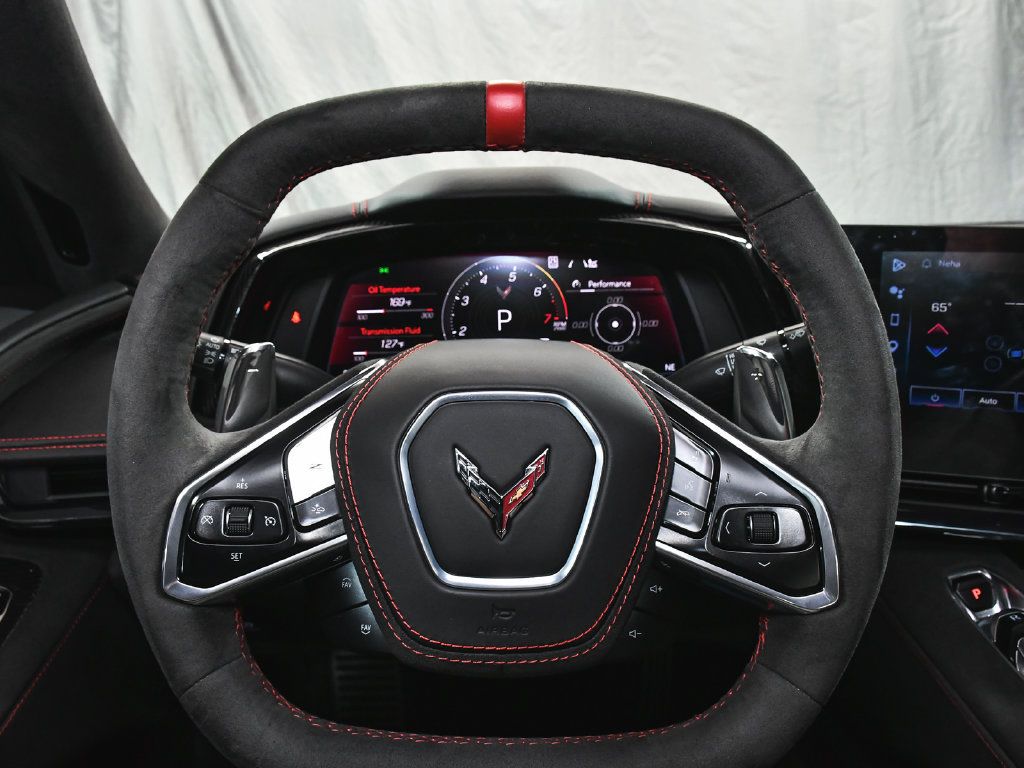 Used 2024 Chevrolet Corvette Stingray Premium Conv w/ Z51 Performance Package RWD image 34