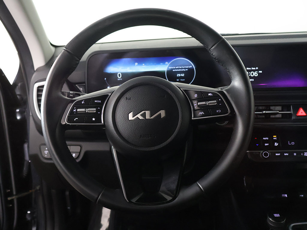 Used 2024 Kia Seltos S AWD/4WD image 36