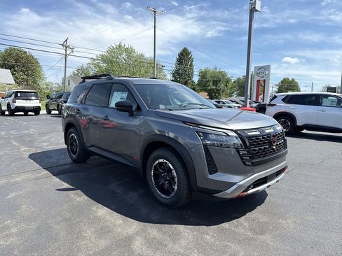 New 2026 Nissan Pathfinder Rock Creek AWD/4WD image 15
