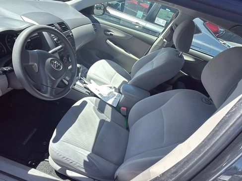 Used 2010 Toyota Corolla FWD image 2