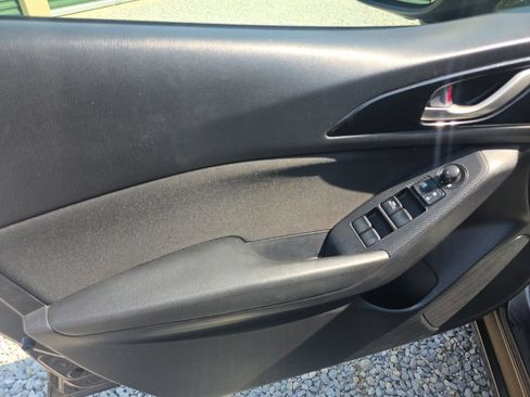Used 2015 MAZDA MAZDA3 i Sport FWD image 13