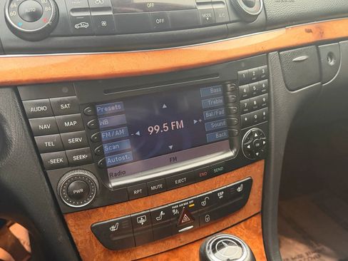 Used 2007 Mercedes-Benz E 350 Sedan image 13