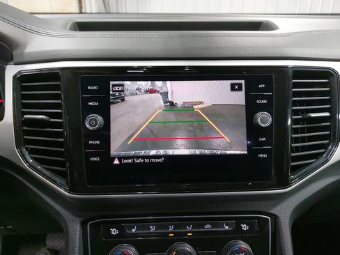 Used 2022 Volkswagen Atlas SE w/ Panoramic Sunroof Package AWD/4WD image 26