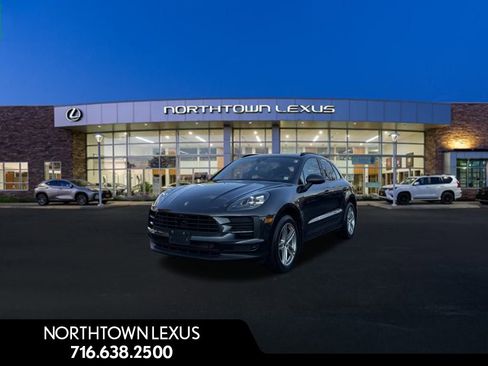 Used 2021 Porsche Macan image 1