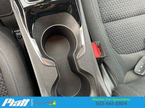 Used 2023 Chevrolet Bolt EUV LT image 26