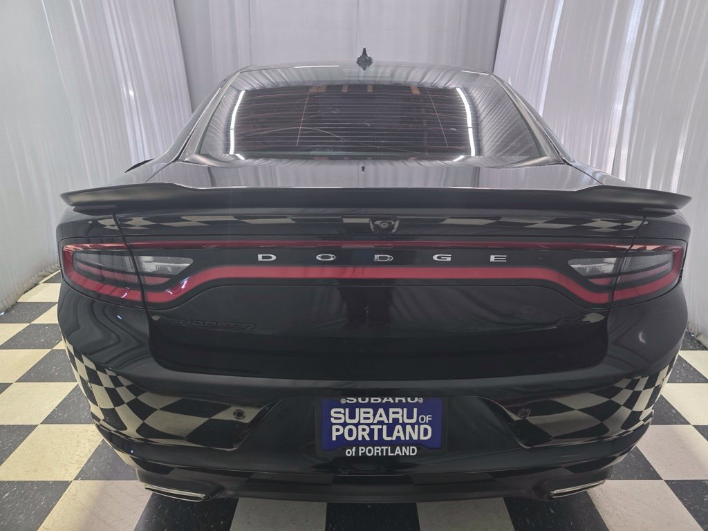 Used 2018 Dodge Charger R/T w/ Blacktop Package RWD image 5