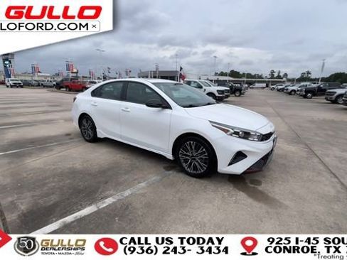 Used 2024 Kia Forte GT-Line w/ GT-Line Premium Package FWD image 2
