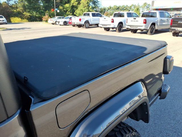 Used 2024 Jeep Gladiator Sport AWD/4WD image 13