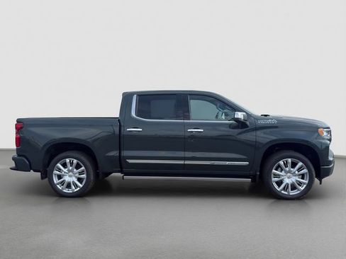 New 2026 Chevrolet Silverado 1500 High Country AWD/4WD image 7