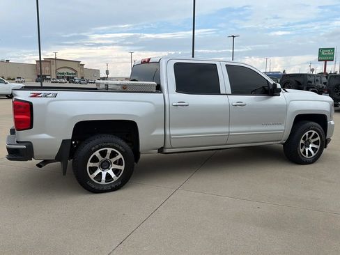 Used 2018 Chevrolet Silverado 1500 LT w/ All Star Edition AWD/4WD image 23