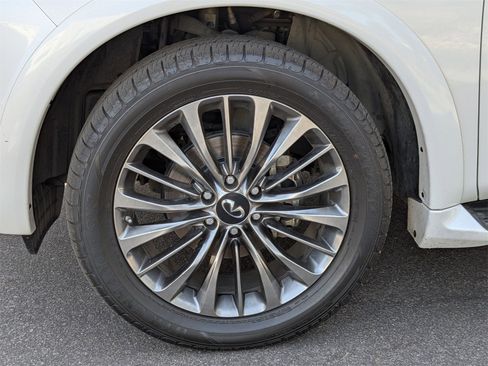 Used 2021 INFINITI QX80 Sensory w/ All-Season Package image 10