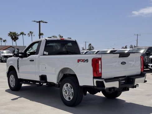 New 2025 Ford F350 XLT w/ FX4 Off-Road Package image 10
