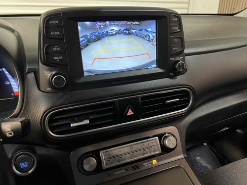Used 2021 Hyundai Kona SEL w/ Cargo Package FWD image 9