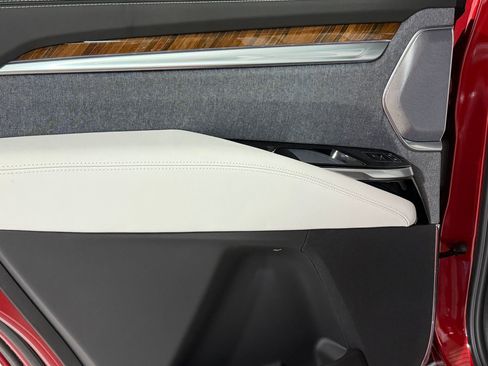 New 2025 Cadillac Escalade Premium Luxury Platinum image 46