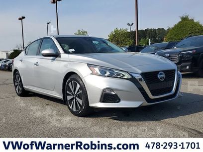 Used 2021 Nissan Altima 2.5 SV w/ SV Premium Package