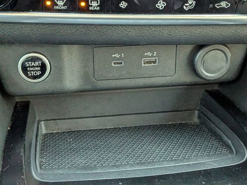 Used 2023 Nissan Rogue SV FWD image 23
