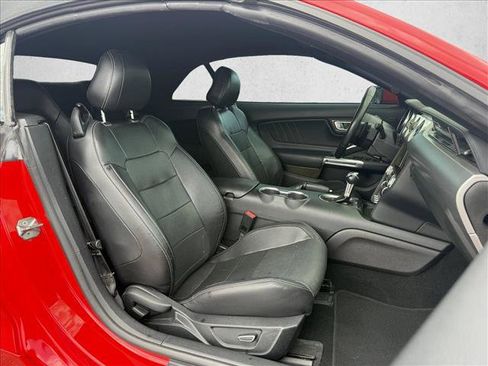 Used 2019 Ford Mustang GT Premium RWD image 13