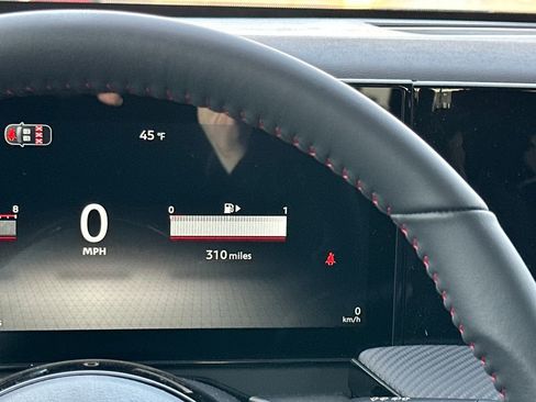 New 2026 Nissan Kicks SR w/ Illumination Package image 19