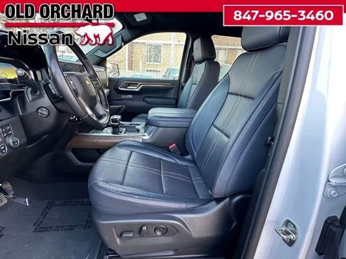 Used 2023 Chevrolet Silverado 1500 High Country AWD/4WD image 15