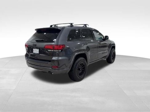 Used 2018 Jeep Grand Cherokee Altitude image 26
