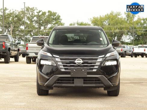 Used 2024 Nissan Rogue SV AWD/4WD image 2